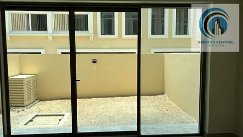 تاون هاوس 4 غرف | جديد بالكامل | بالقرب من البحيرة الكريستالية | مجمع مالطا | للإيجار