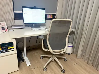 Sit-to-stand desk (chair not included)