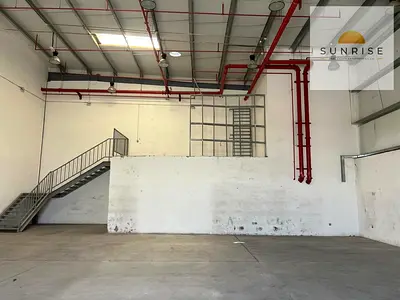 مستودع 2,790 قدم مربع | الصجعة | 98,000 درهم سنوياً