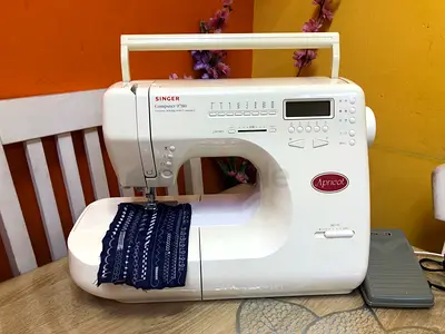 Singer Apricot sewing machine