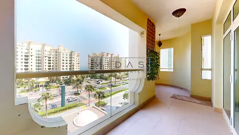 Vacant | Unfurnished | Sea view