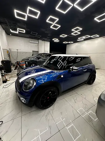 2009 MINI Cooper GCC Specs in Excellent Condition