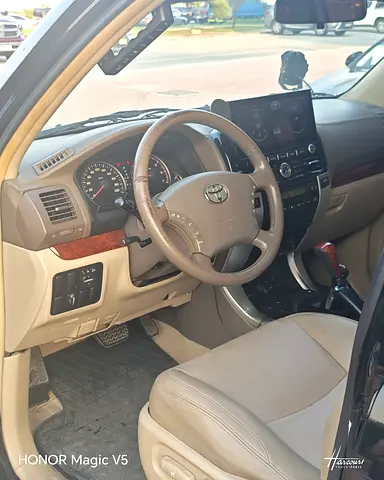 2005 Toyota PRADO — миниатюра 11