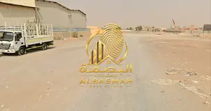 A prime enclosed plot (hawta) for sale in Old Sajaa