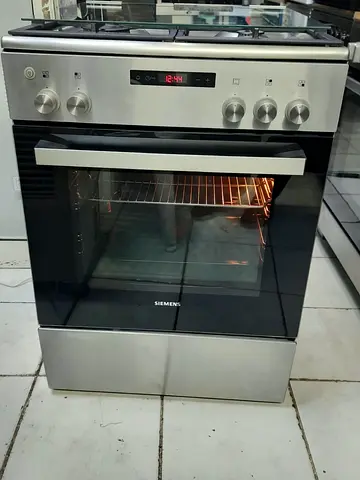SIEMENS Brand Latest Model Full Gas 4 Burner Cooker Range Size 60 X 60cm