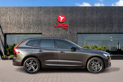 2022 Volvo XC60 — фото 7