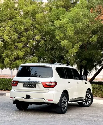 NISSAN PATROL LE TITANIUM V8 FULL 0PTION MODEL 2020 G.C.C ACCIDENT FREE ORIGINAL PAINT
