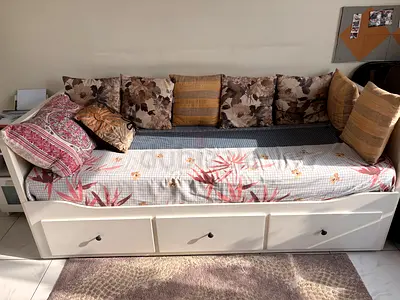 Day bed