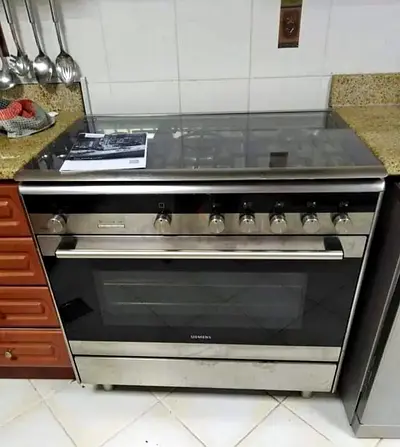 Siemens Dual Fuel 90 cm Cooking range