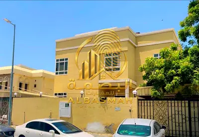 Prime Location Luxury Villa For Sale Samnan Area Sharjah
