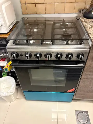 Gas Cooker & Oven (60x60 cm) – Stainless Steel / very good condition