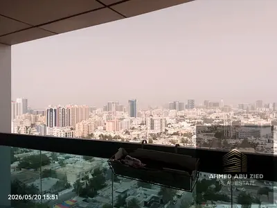🏡 شقة غرفتين وصالة للإيجار السنوي – كورنيش تاور، عجمان
