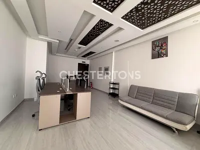 Vacant | fully furnished | Modern Design