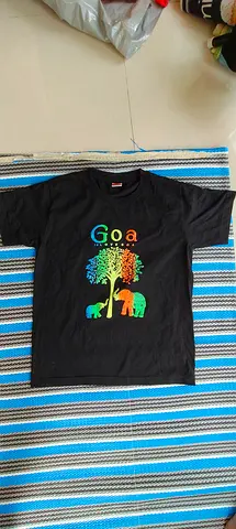 Black Goa souvenir T-shirt with colorful tree and elephants - Size S