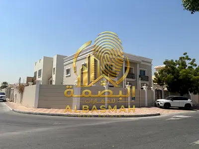 للبيع فيلا النخيلات الشارقة