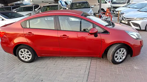 2013 KIA RIO 照片 3