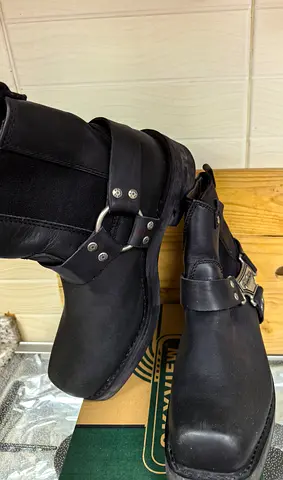 Harley Davidson Black Leather Biker Boots with Silver Buckles -