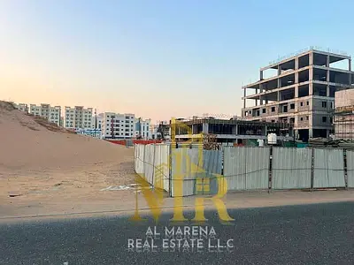 قطعة أرض سكنية وتجارية للبيع في منطقة الياسمين – عجمان | 10,000 قدم مربع | أرضي + 10 طوابق | إمكانية إضافة 3 طوابق أخرى