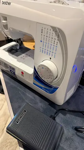Brother GS2700 Sewing Machine | 27 Stitches | Perfect Condition