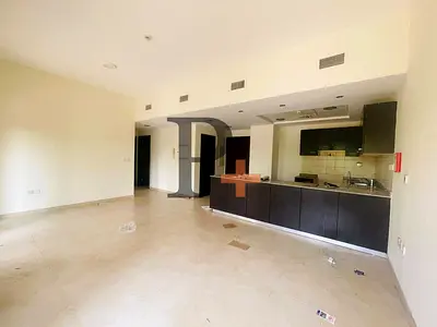 Vacant | Open Kitchen | Well Maintained 2 BED