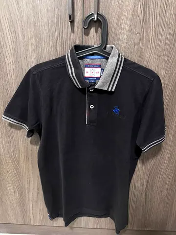 Beverly Hills Size M, black men polo, 40 AED