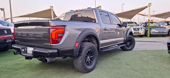 صورة 6 لـ 2025 FORD F-150