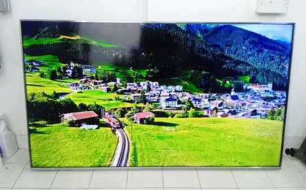 Hisense 65 inch 4KSmart LED TV - Excellent Picture Good Working