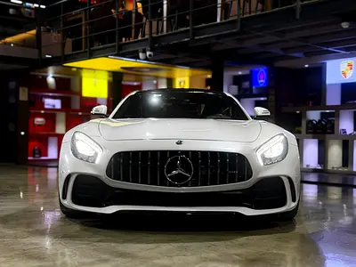 صورة 5 لـ 2016 Mercedes-BENZ AMG