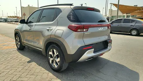 صورة 5 لـ 2023 KIA SONET