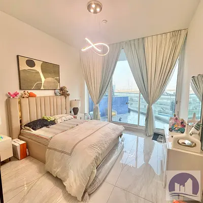 Spacious Layout | Near Metro | Vacant