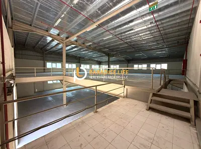 NO TEX-NO WASEL FEE-BRIGHT-SPACIOUS-WAREHOUSE WITH BUILT IN MEZZANINE & OPEN FLOOR -WITH BUILT IN O