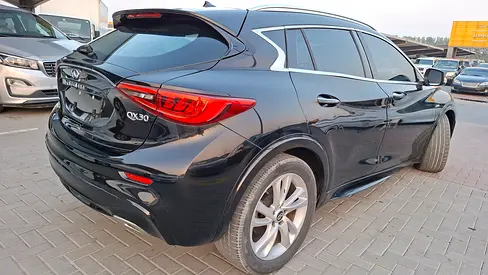 2019 Infiniti QX30 照片 6
