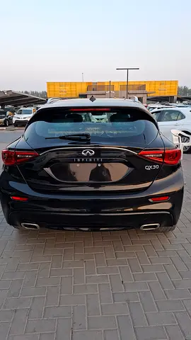 2019 Infiniti QX30 照片 7