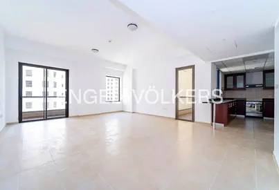 Huge Layout | Partial Sea View | 2 Balconies