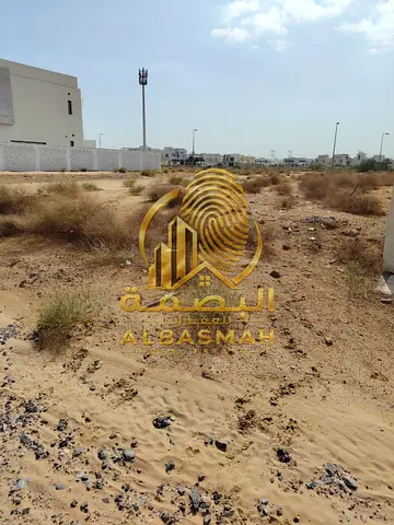 للبيع أراضٍ سكنية مميزة في الحوشي الجديد – الشارقة جوار الحديقه مباشرة بنظام الاقساط