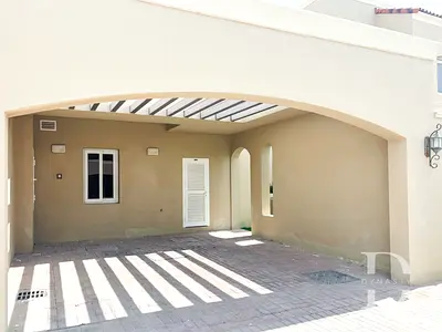 Lovely type C / Landscaped garden / near pool