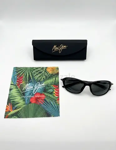 Maui Jim Polarized Sunglasses with Case and Cloth only for 900!!! 60percent off