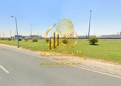 للبيع ارض تجاريه في الحوشي الشارقه
