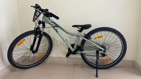 Giant Liv mountain bike - 26" frame, front suspension, good condition