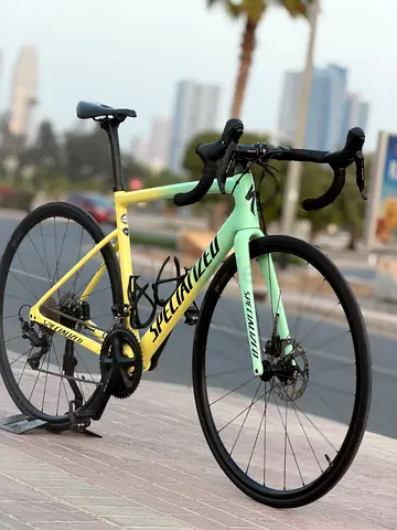Speclized sl6 road bike