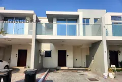 Elegant 3BR Townhouse | Unfurnished | Ready