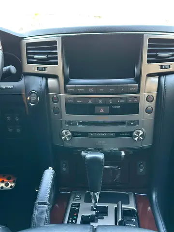 2014 Lexus LX-SERIES — миниатюра 15
