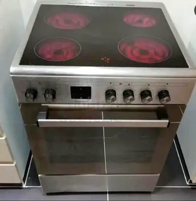 Stainless Steel Electric Cooker with Glass Hob is working and Oven is not working