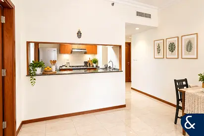 1 Bedroom | Tenanted | Marina View