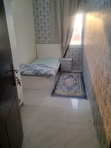 room for one lady to rent