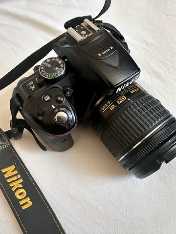 Nikon D5300 DSLR + 18-55mm VR Kit Lens (With Original Box & Accessories)