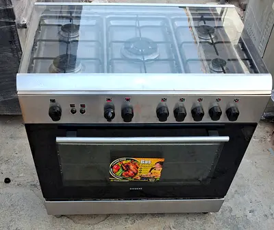 Siemens Gas cooking range 90by60 Available