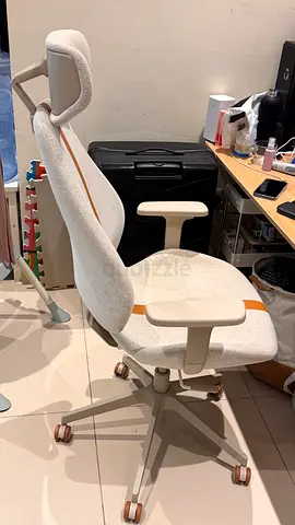 IKEA Ergonomic white office chair with headrest — good condition