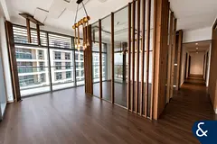 Large Corner Unit | Modern | 3 Beds + Maids