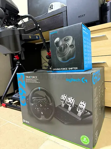 Logitech G923 TrueForce Racing Wheel + Driving Force Shifter (Xbox compatible) - Good Condition